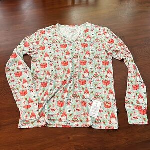 NWT Silas Christmas Gnome Mama Lounge Top